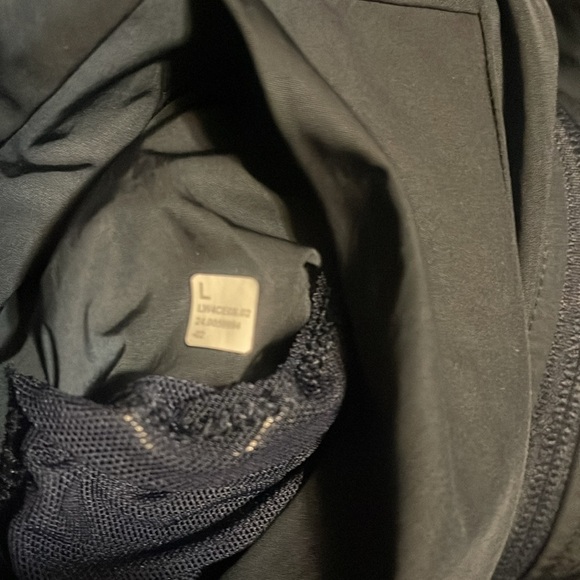 NWT Lululemon Lightweight Hem-Cinch Batwing windproof Bomber Jacket Blue L - Picture 4 of 5